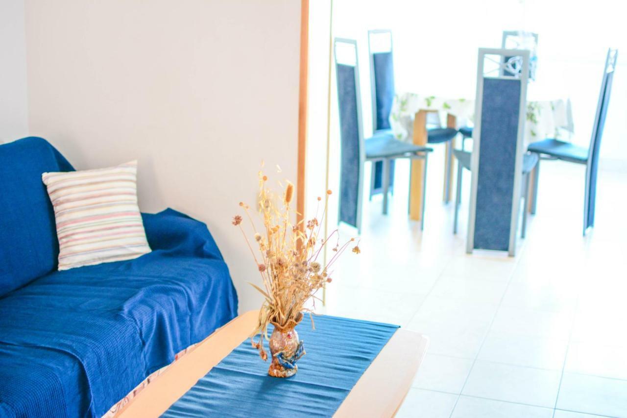 Apartmani Prvi Red Do Mora Pag Town Eksteriør billede